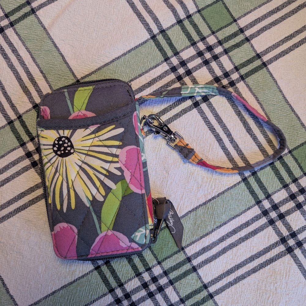 Vera Bradley Jazzy Blooms All-In-One Smartphone Crossbody Wristlet